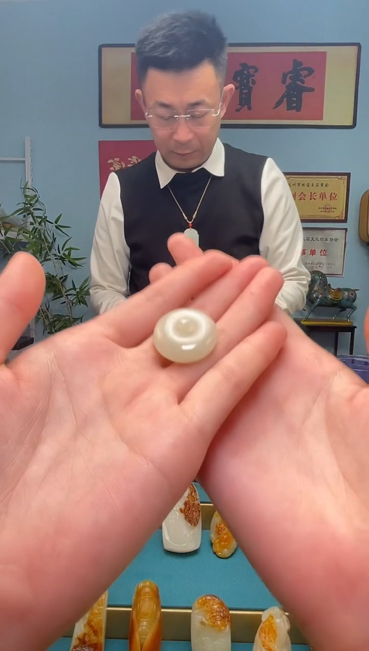 【闪购商品】和田玉颈饰未镶嵌吊坠多样性 发货拍一发一