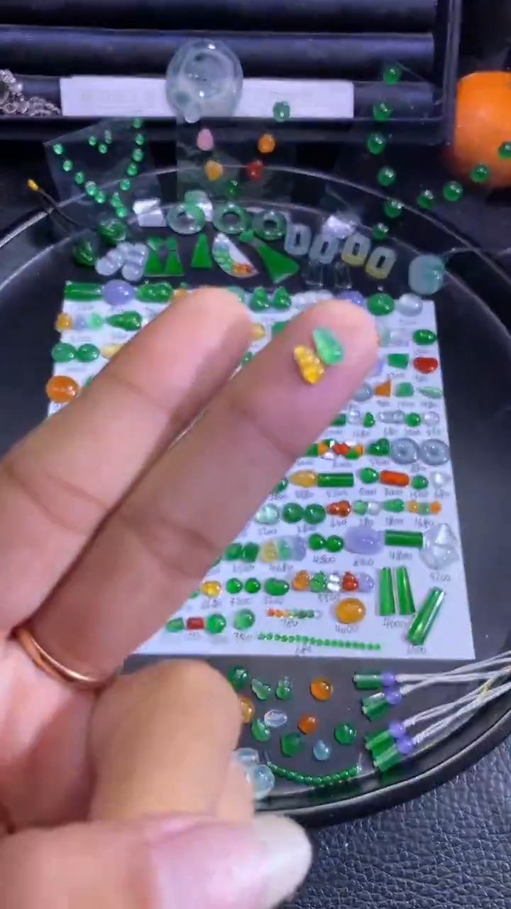 未镶嵌挂件翡翠豆子