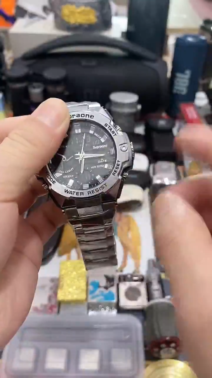 瓷片闪购商品 如图所示
