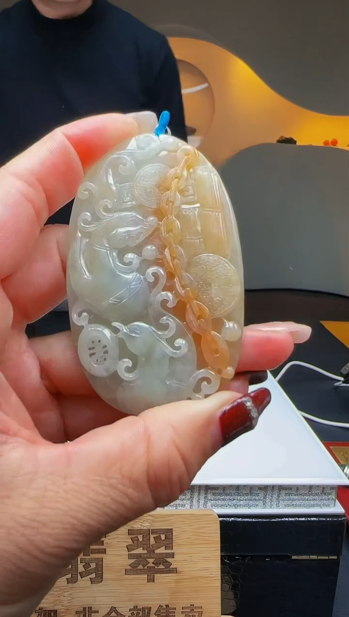 【闪购商品】定制翡翠未镶嵌Q04860翡翠毛货