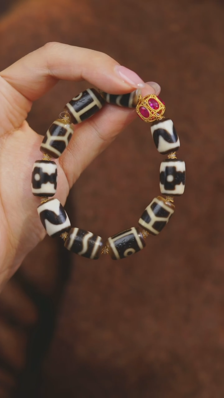 【闪购商品】玛瑙/玉髓手串未镶嵌多样性发一