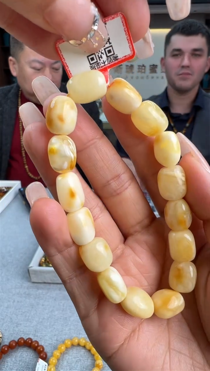 【闪购商品】琥珀手链未镶嵌34秒拍号