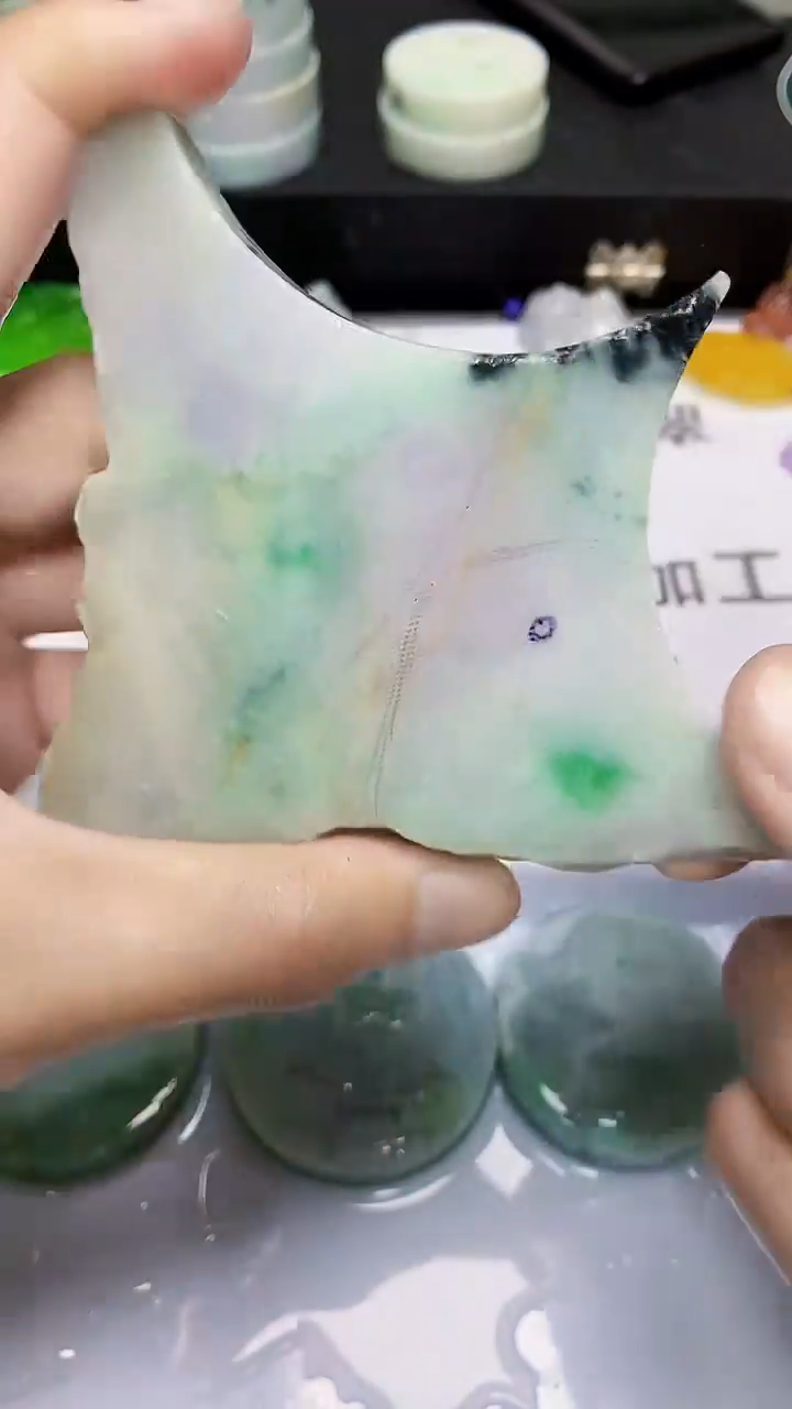 翡翠裸石缅甸天然翡翠A货919