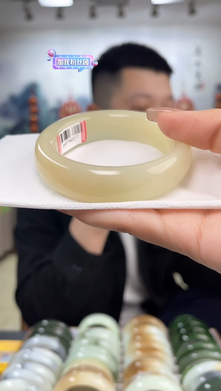 【闪购商品】和田玉手镯未镶嵌57圈口0317