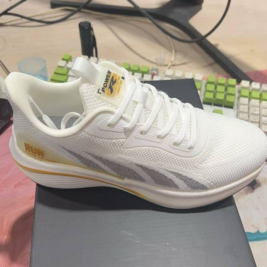 曼巴之星防滑底片情侣百搭跑步鞋2303【有才专属】