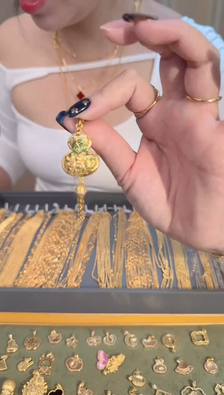 流苏葫芦吊坠2.60g（多样性发货）