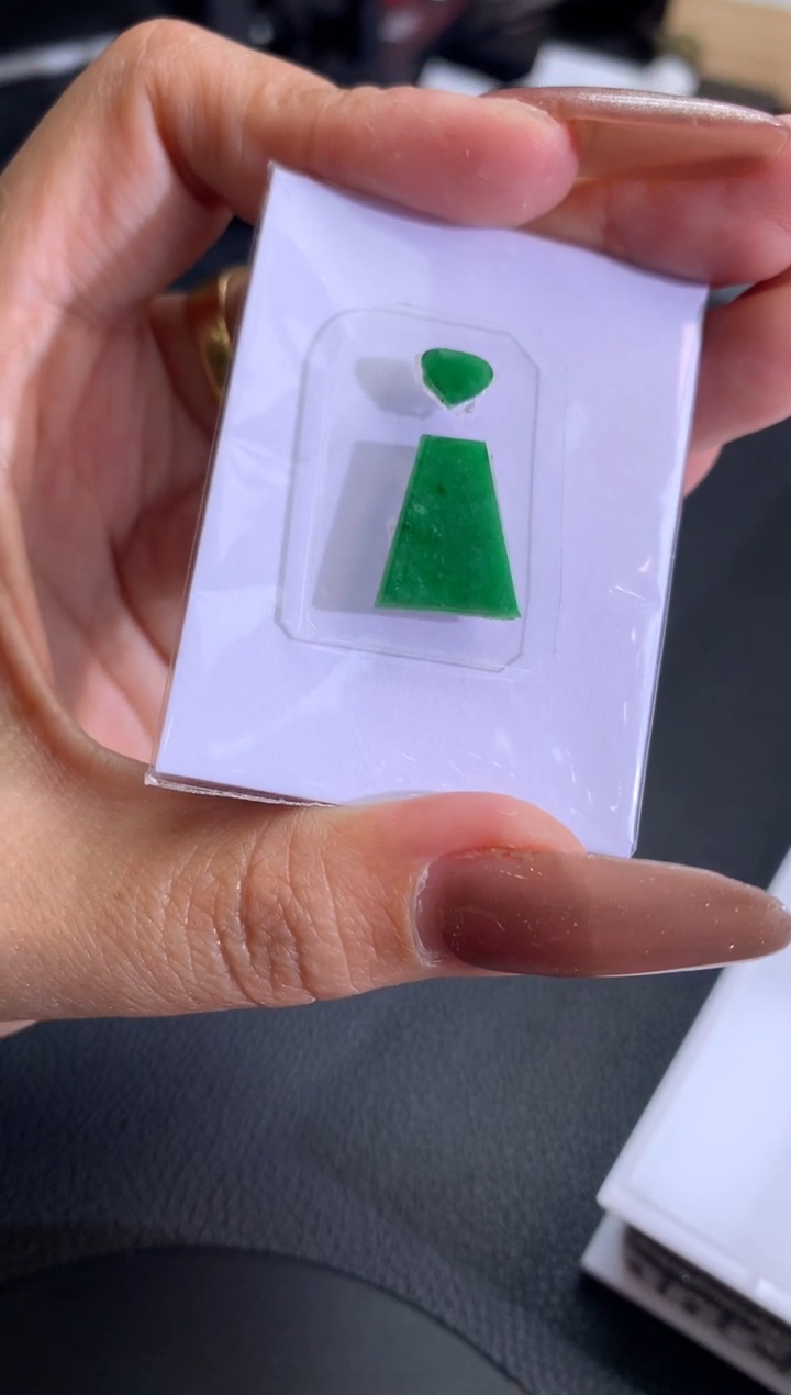 【闪购商品】定制翡翠未镶嵌翡翠