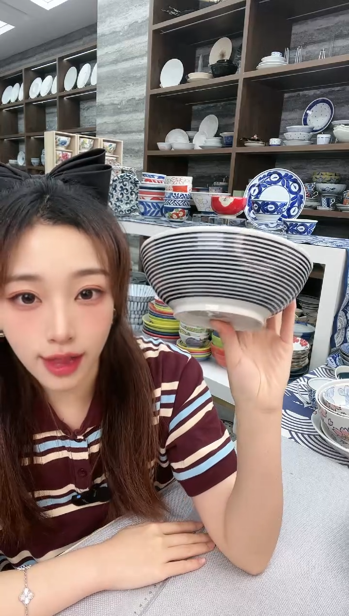 瓷蓝驹煮物钵17.3cm一支