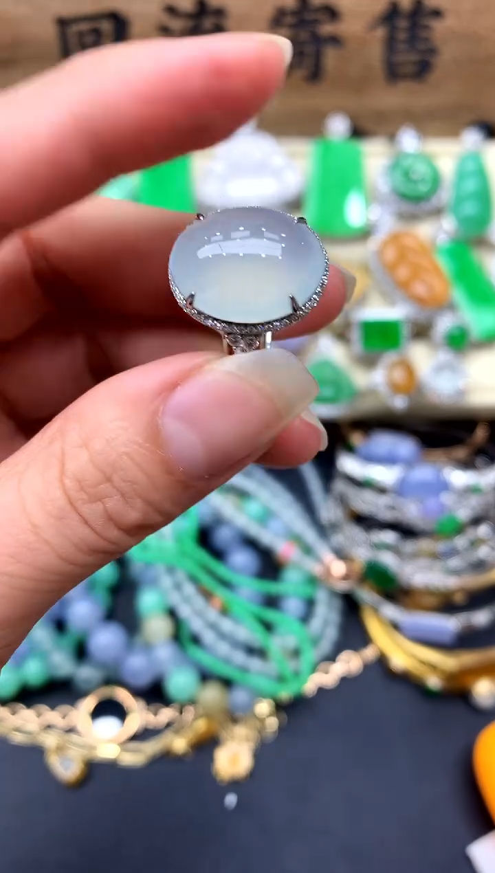 【闪购商品】翡翠戒指18K金镶嵌255-中国好珍宝