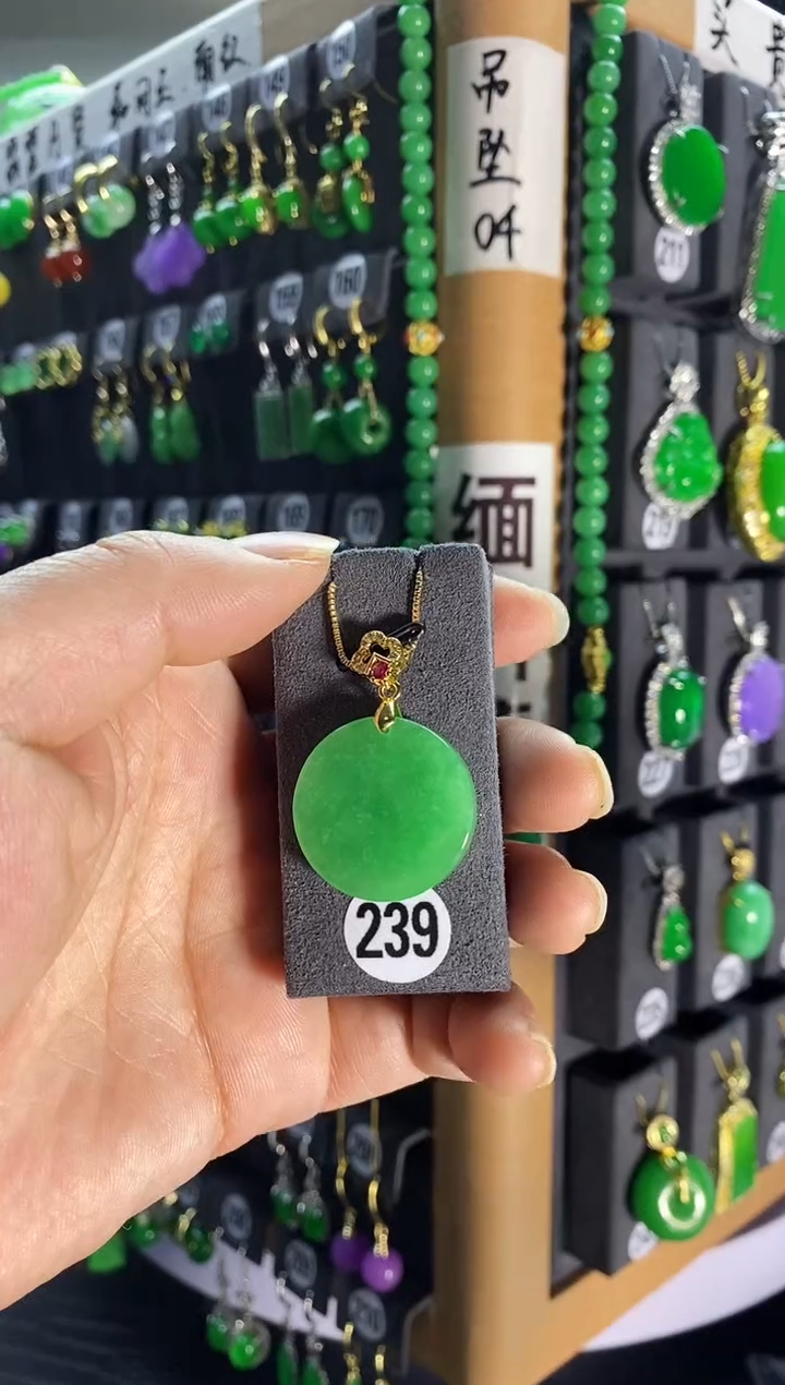 【闪购商品】翡翠耳饰银S925镶嵌239....