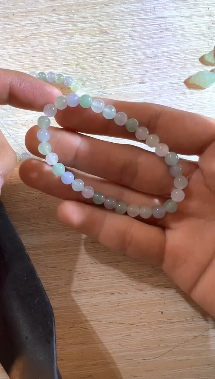 未镶嵌定制翡翠手串