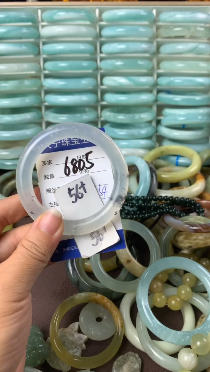 【闪购商品】蛇纹石玉手镯未镶嵌6805