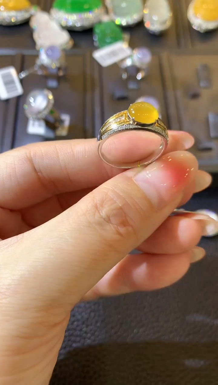 【闪购商品】翡翠戒指18K金镶嵌C55   