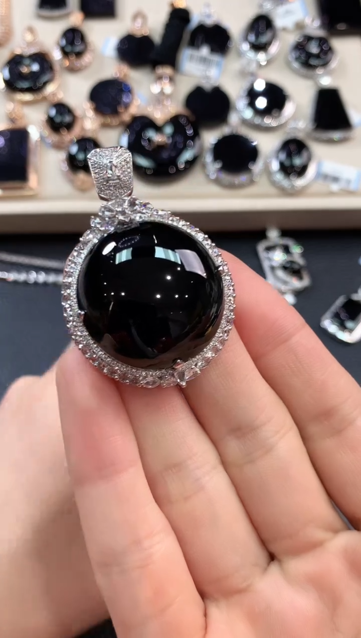 【闪购商品】翡翠吊坠(不含链)18K金镶嵌n130    