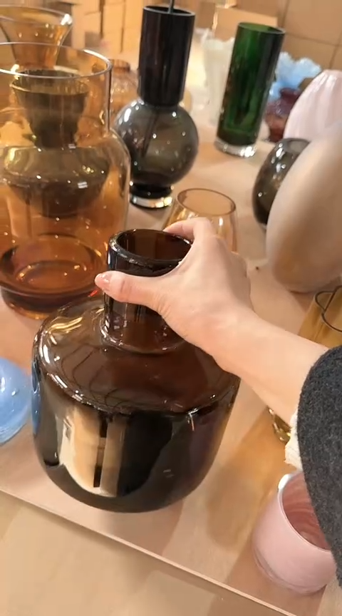 【闪购商品】玻璃咖色