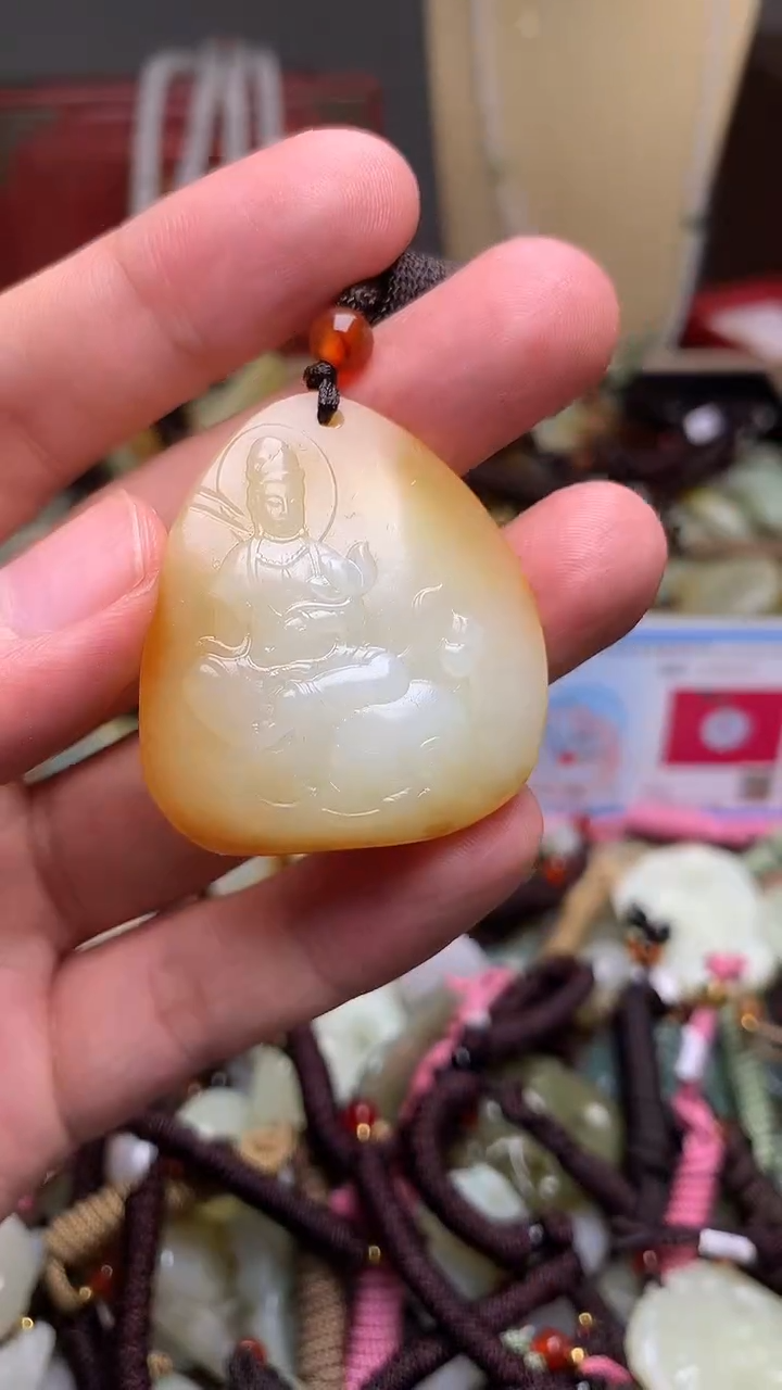 颈饰未镶嵌和田玉新疆料青海料清水和田玉吊坠