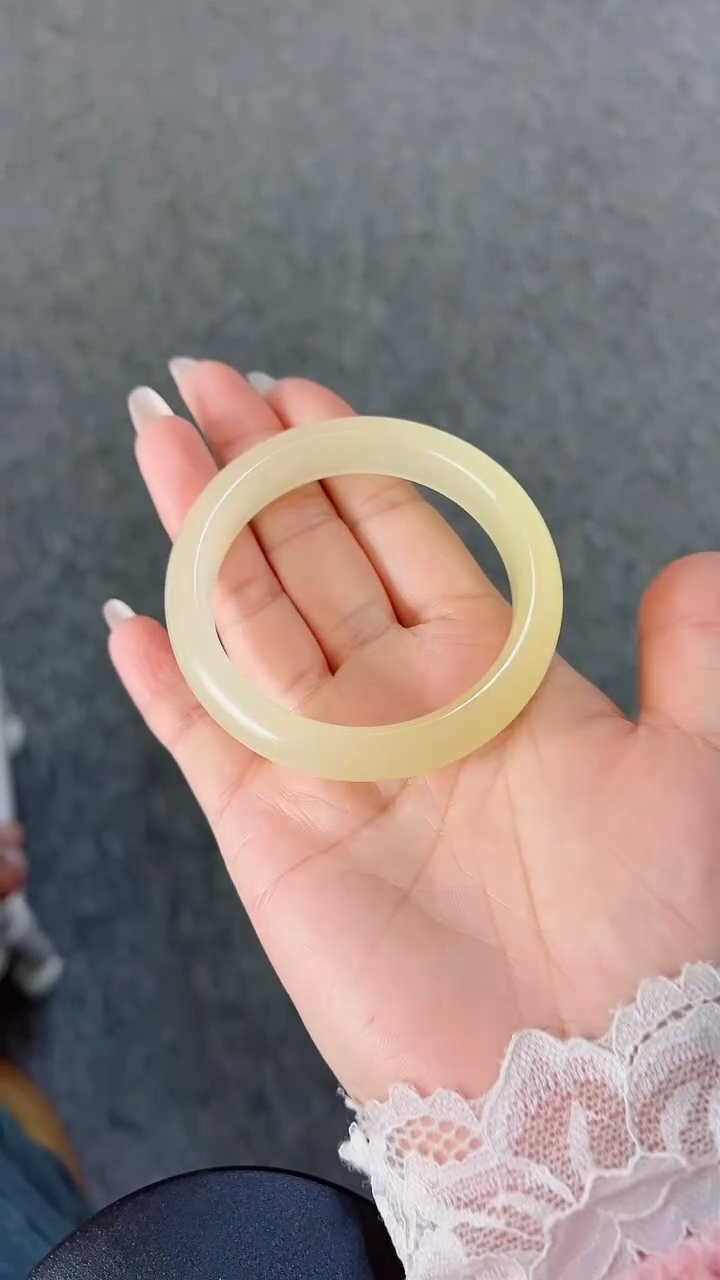 【闪购商品】石英质玉手镯未镶嵌710-59