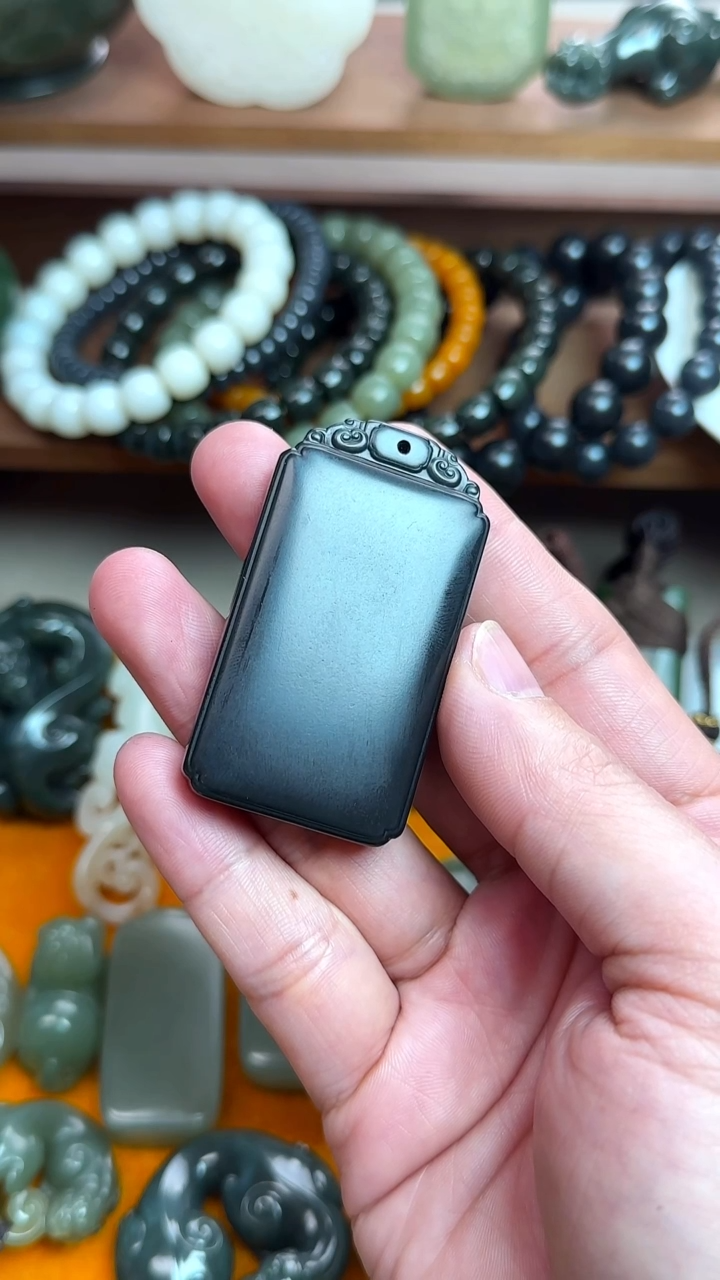 【闪购商品】和田玉吊坠(不含链)未镶嵌无事牌苏工