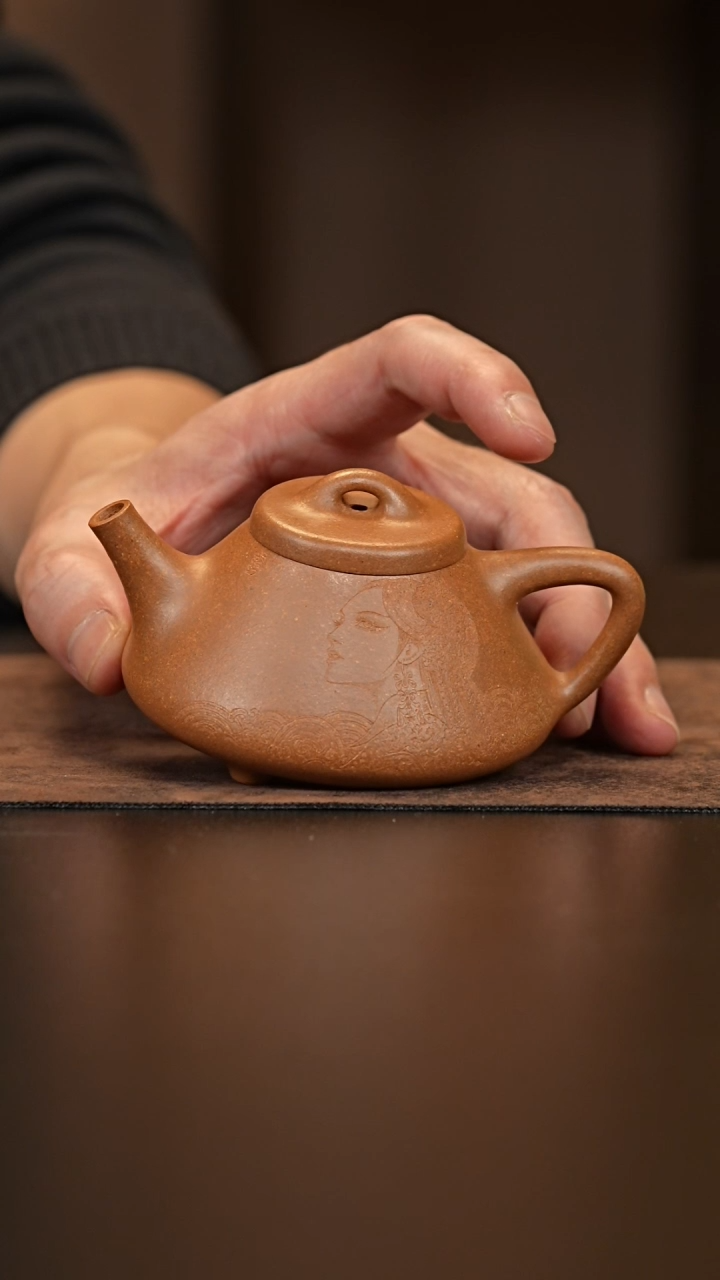 【闪购商品】紫砂茶壶美女瓢            