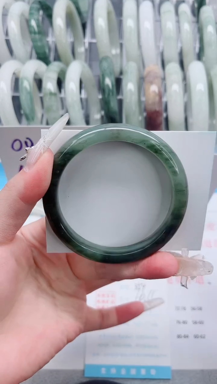 【闪购商品】石英质玉手镯未镶嵌A354-60.4