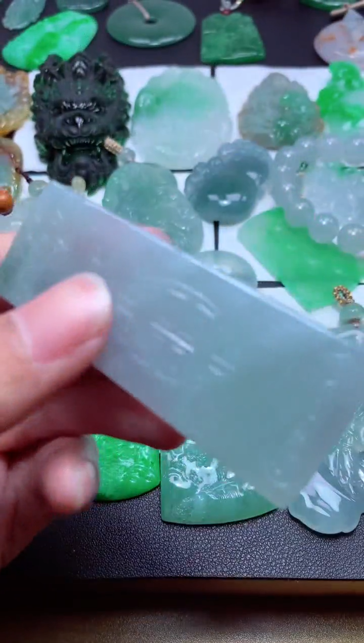【闪购商品】翡翠颈饰未镶嵌天然翡翠