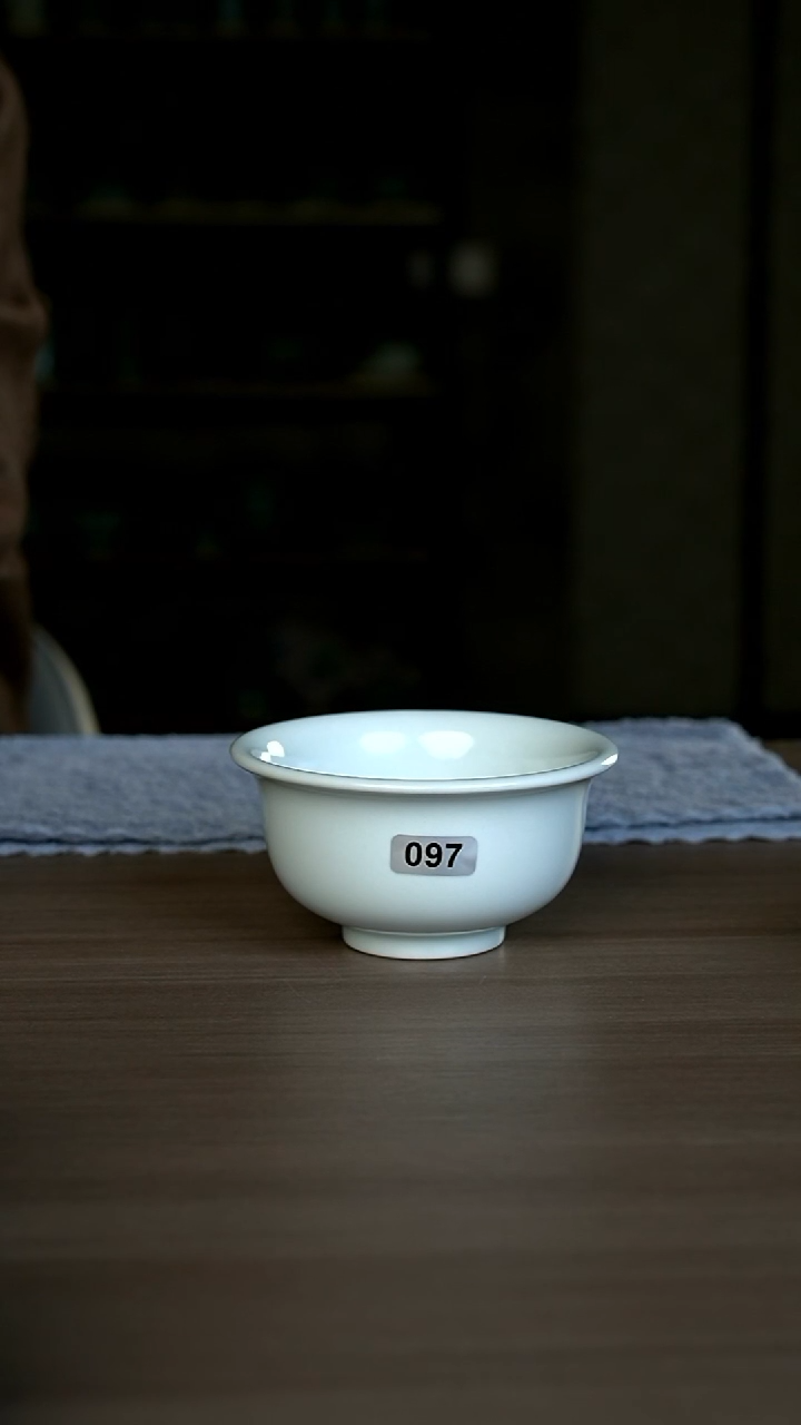 【闪购商品】杯097号月白压手杯微瑕开片