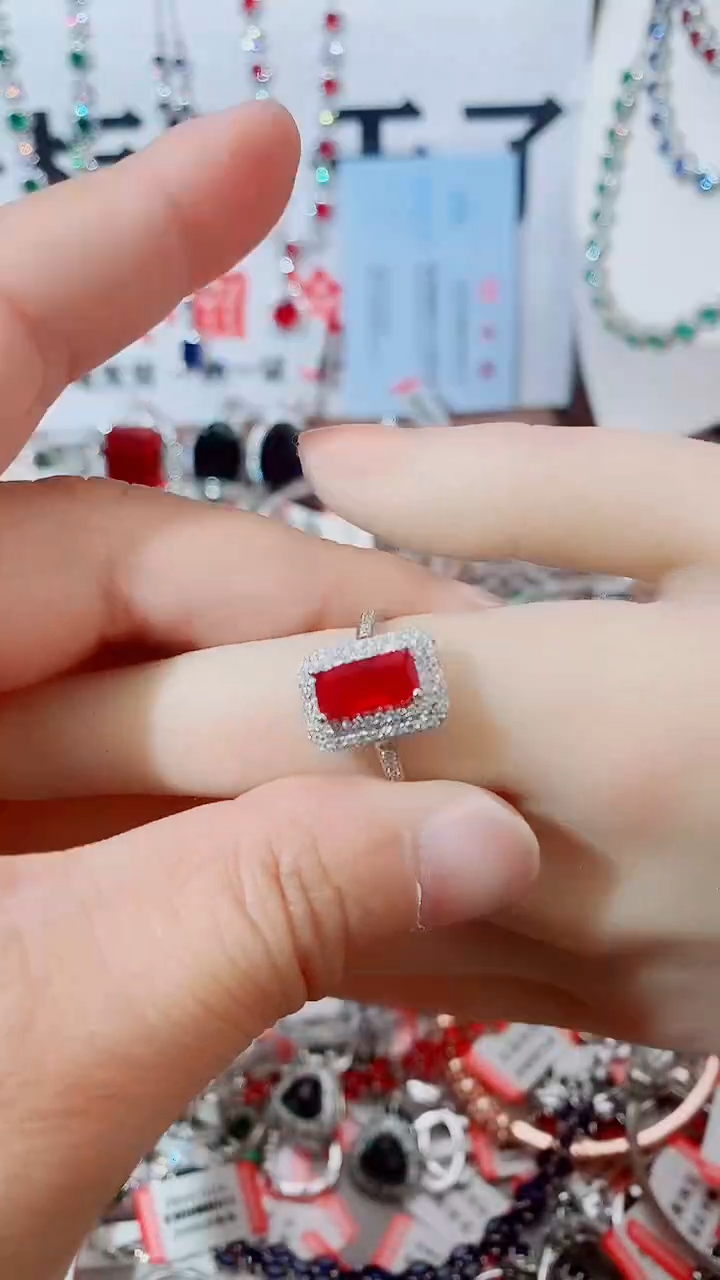 未镶嵌戒指红宝石  