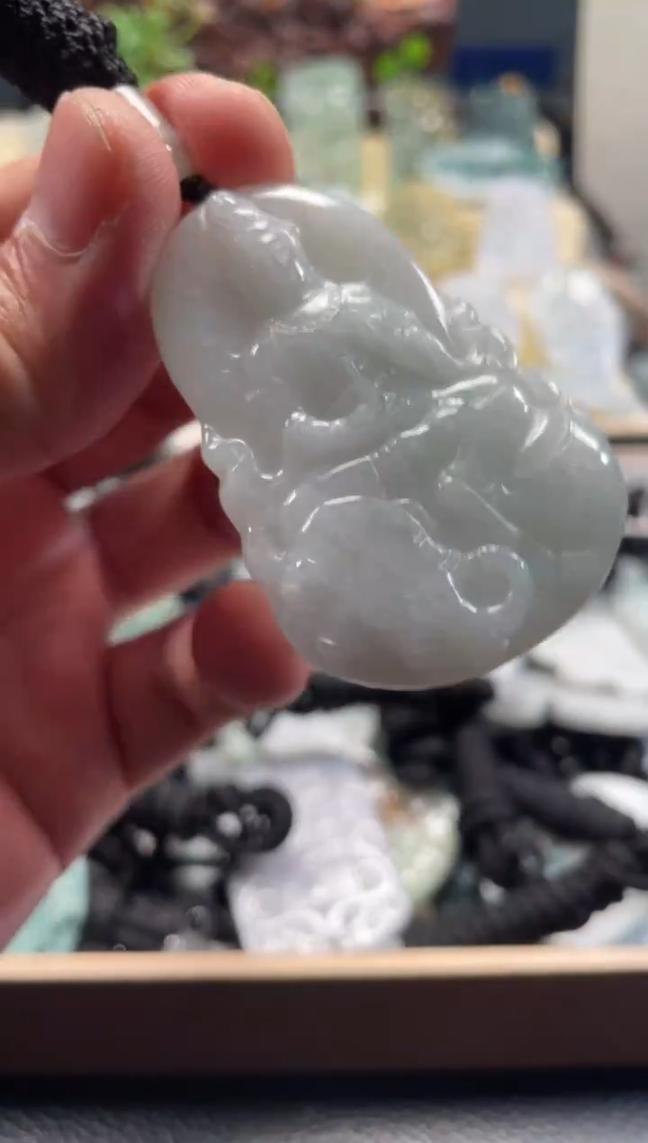 颈饰未镶嵌翡翠12/25/089