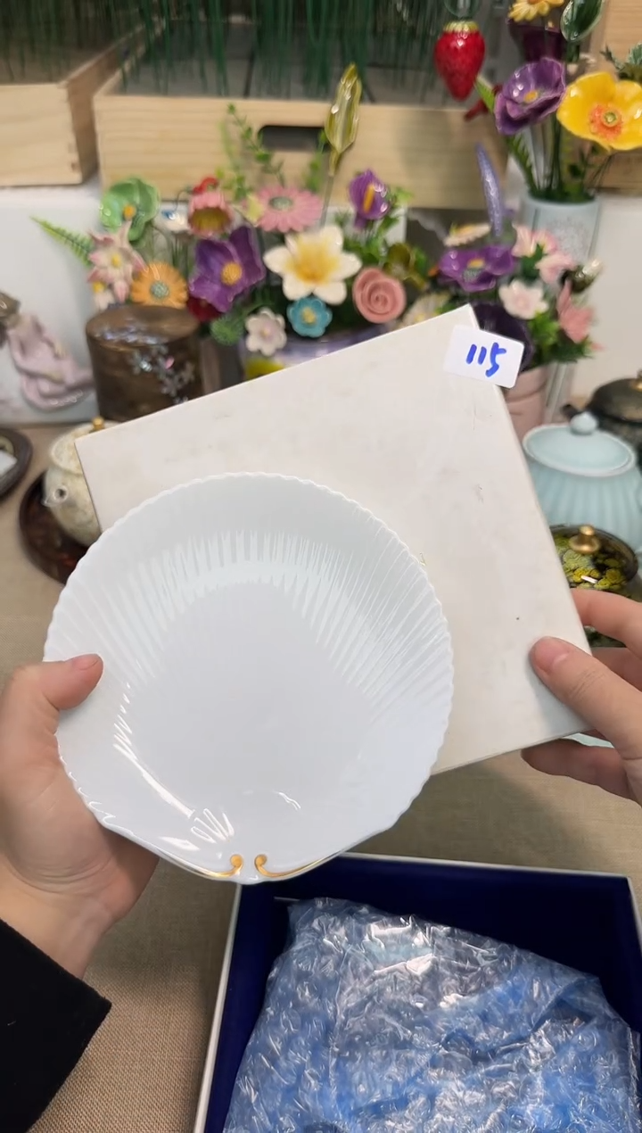 瓷片泡泡家的瓷器真好看