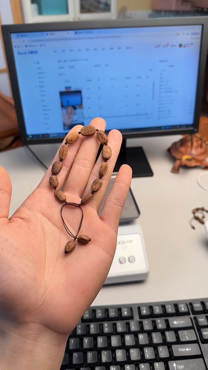 【闪购商品】沉香手串富森红土沉香4.8