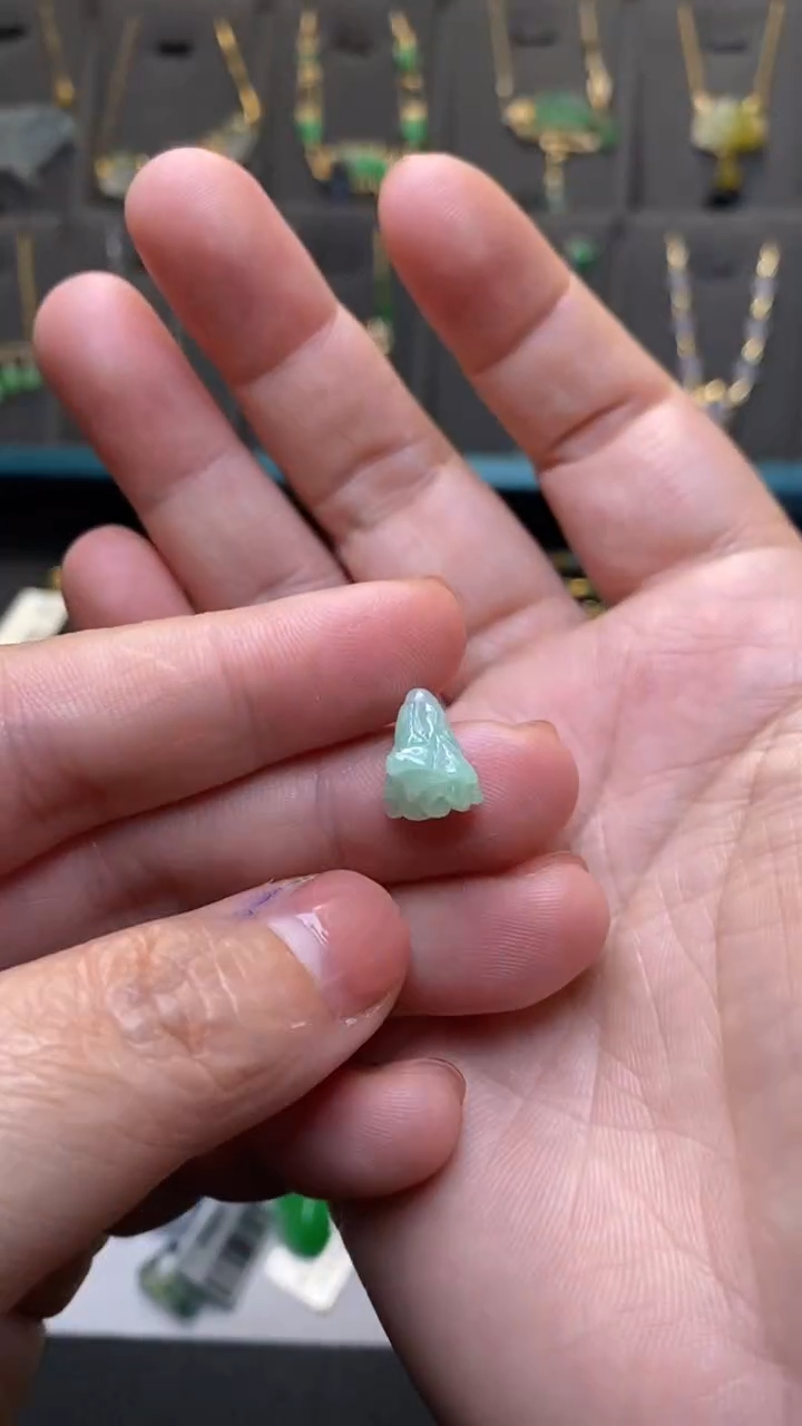 颈饰未镶嵌翡翠净货34150