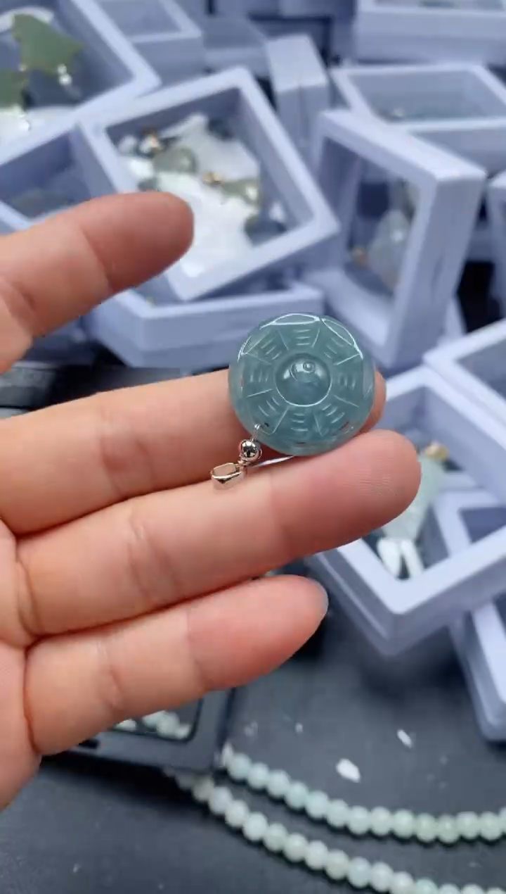 【闪购商品】翡翠未镶嵌吊坠(不含链)39771