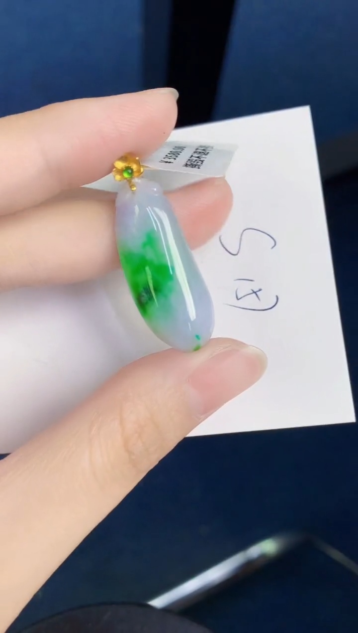 翡翠18K金镶嵌颈饰天然翡翠缅甸A货