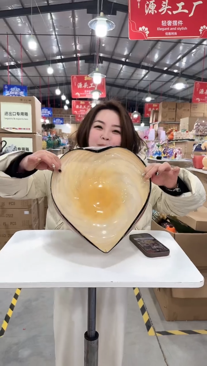 【闪购商品】无铅玻璃优品花器N-早24