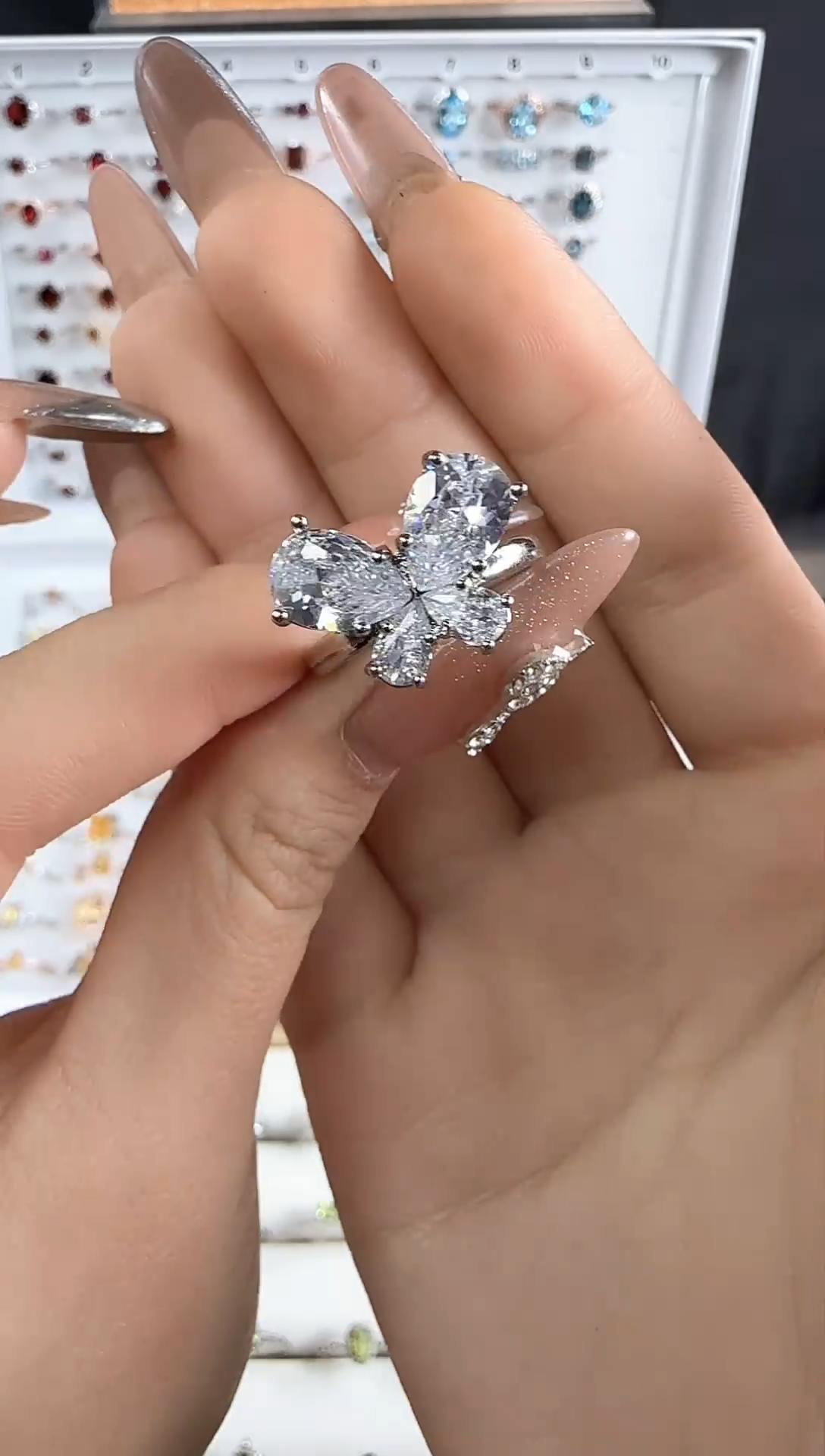 【闪购商品】锆石戒指合金白色蝴蝶戒指