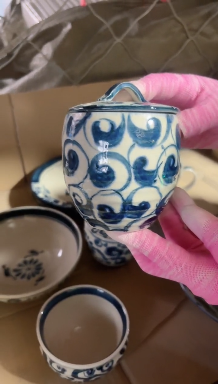 陶瓷旋涡炖盅一个