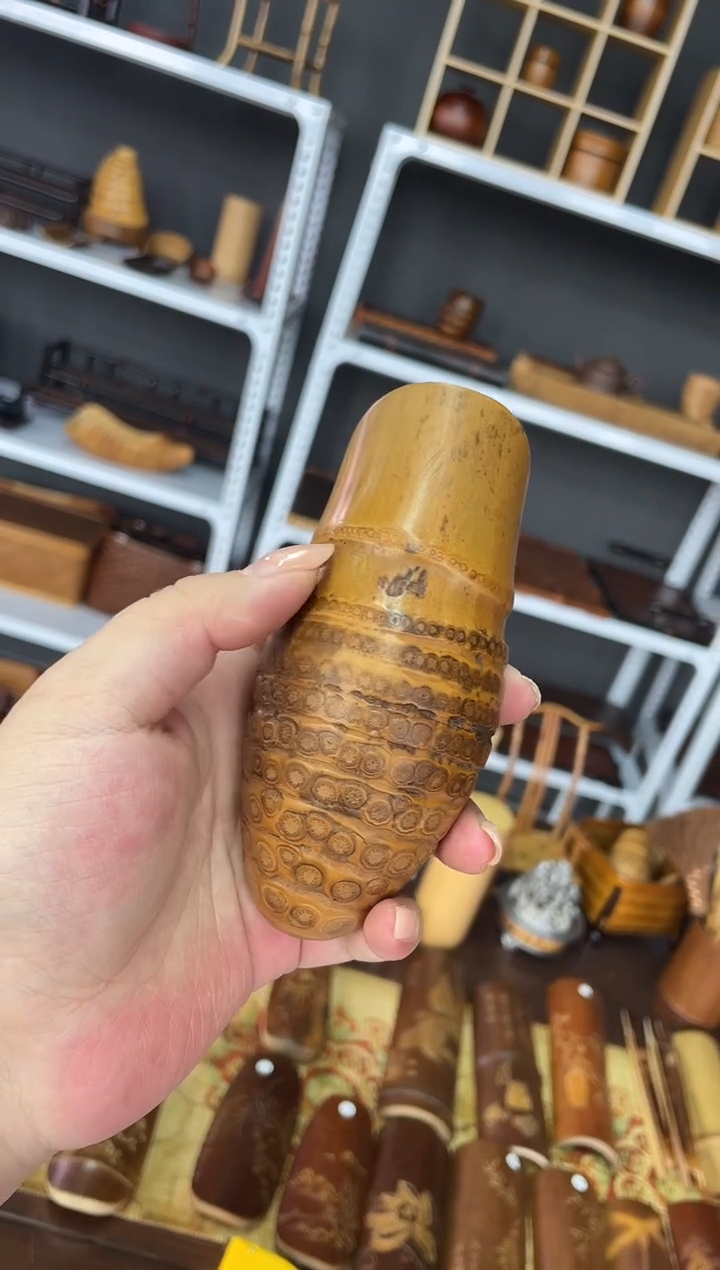 竹根茶则纯手工制作