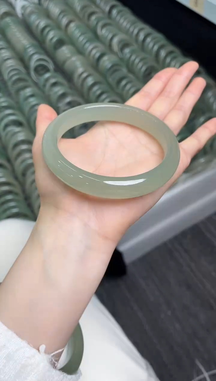 未镶嵌手镯石英质玉6-65.6