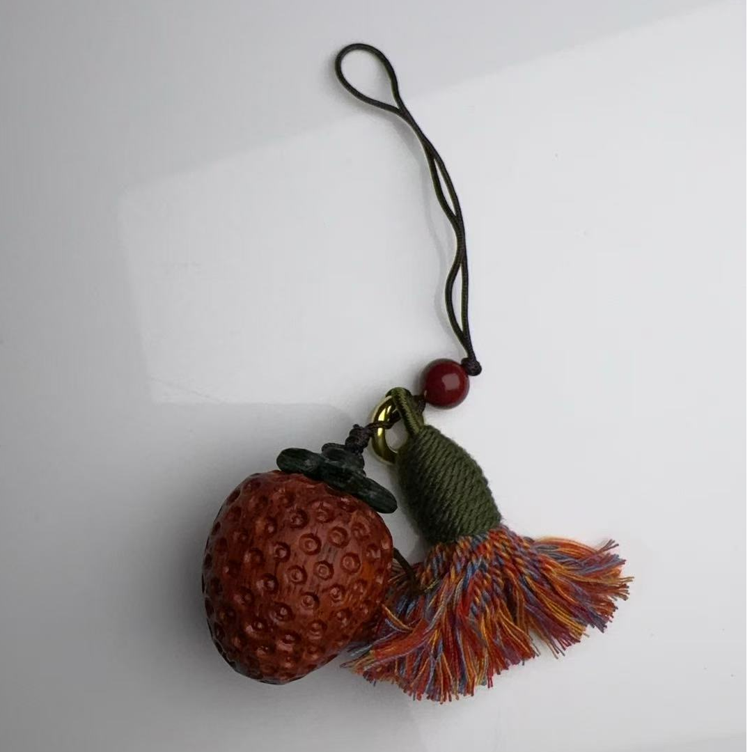 ZBG0929木质小草莓包挂