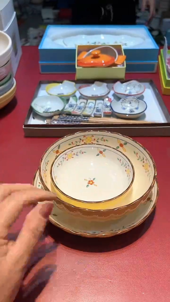 【闪购商品】瓷片锅碗瓢盆一件不剩