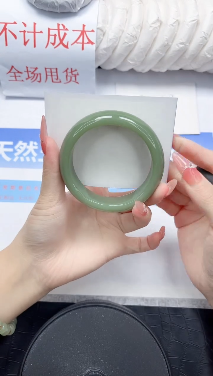 石英质玉手镯未镶嵌32-55