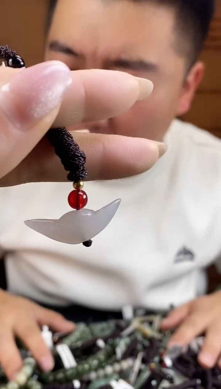 【闪购商品】和田玉颈饰未镶嵌多样性发货，拍一发一