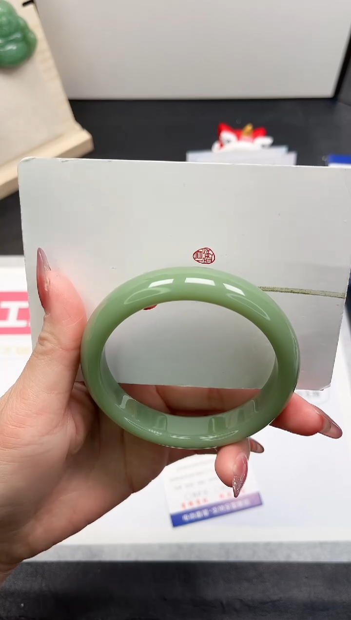 【闪购商品】石英质玉手镯未镶嵌24-62