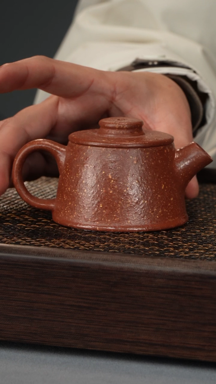 【闪购商品】巨轮 红降坡（346号）