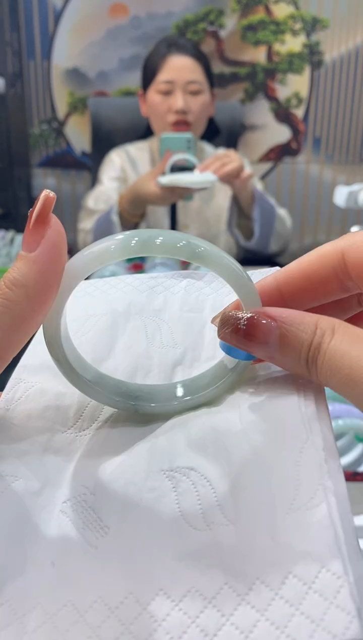 【闪购商品】翡翠手镯未镶嵌00001674