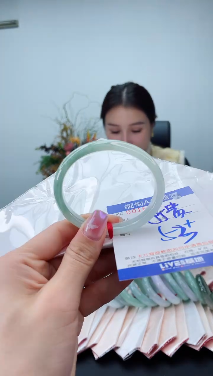 未镶嵌手镯翡翠6