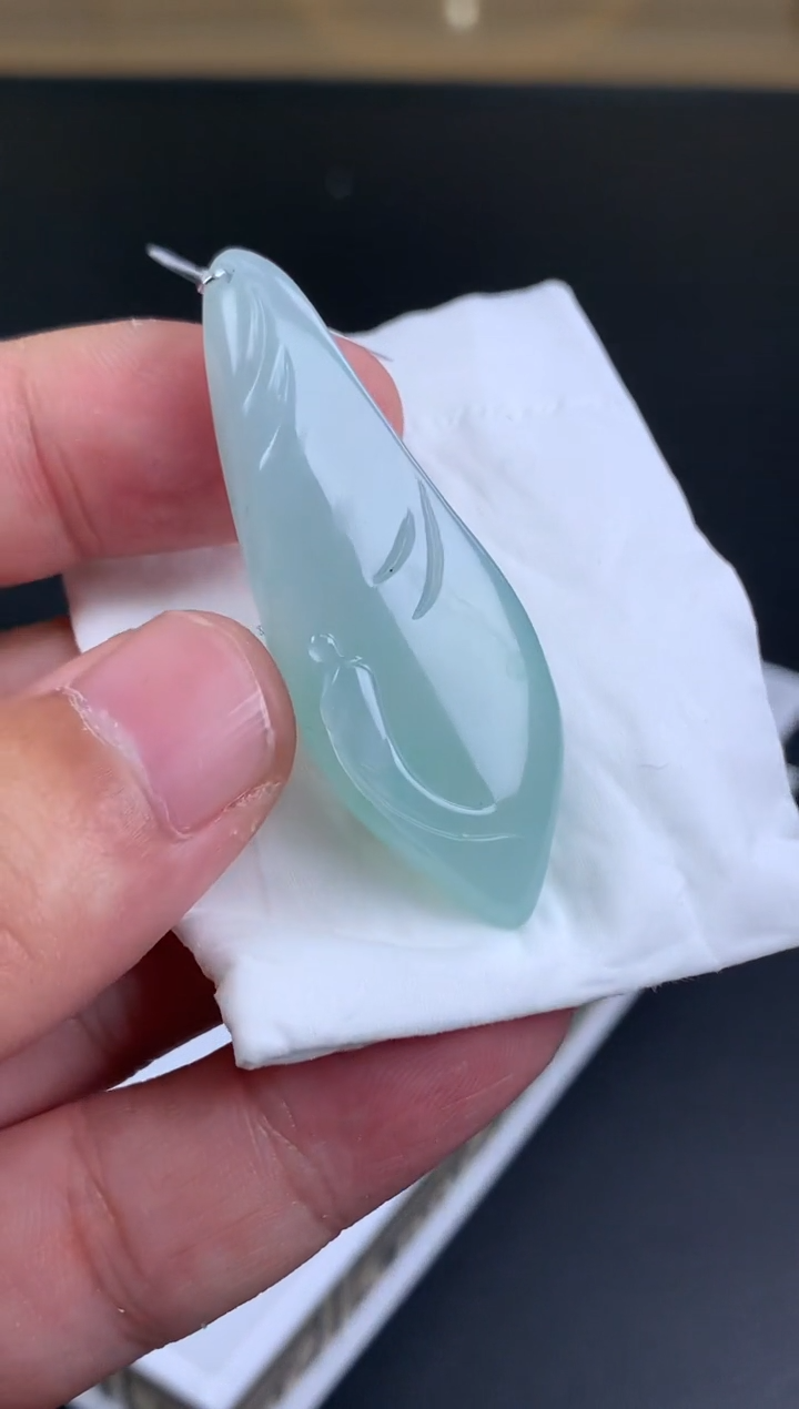 【闪购商品】定制翡翠未镶嵌翡翠