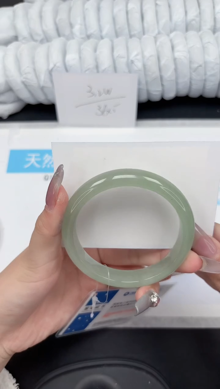 【闪购商品】石英质玉手镯未镶嵌393-58.2