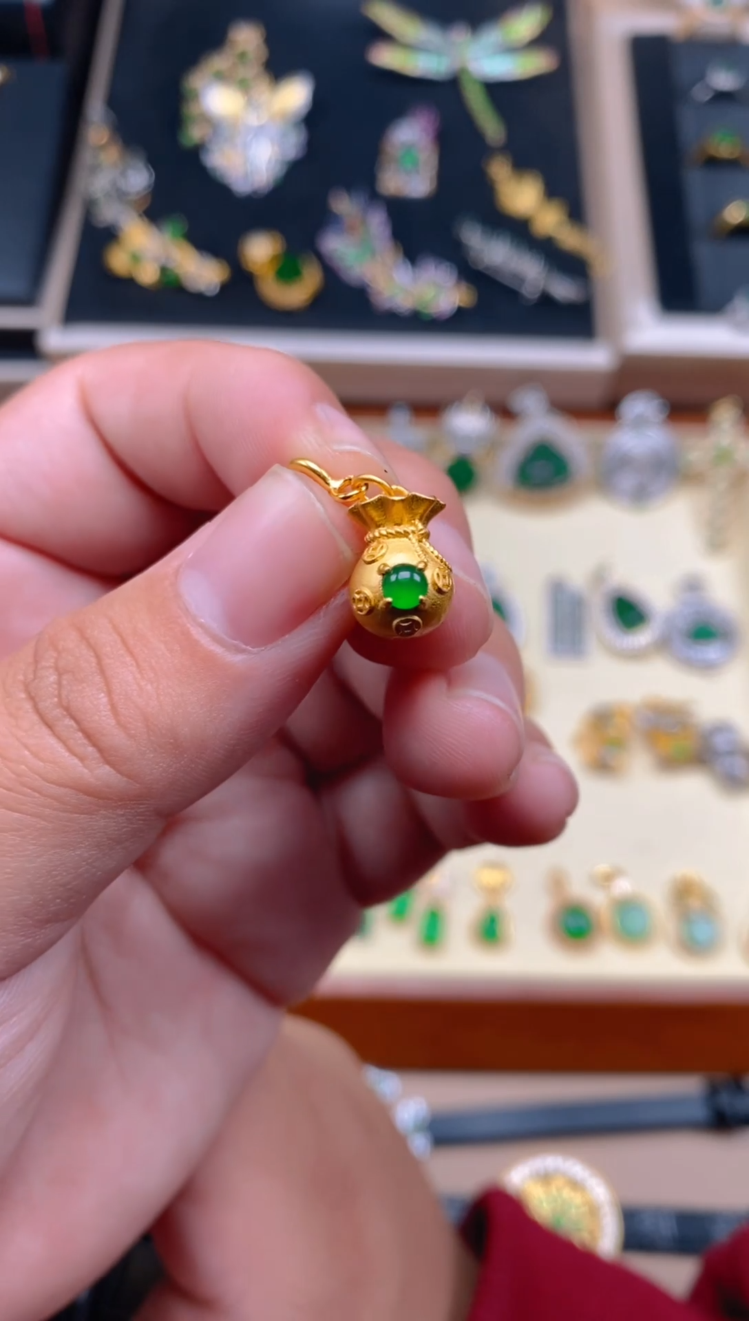【闪购商品】翡翠吊坠(不含链)银S925镶嵌钱袋