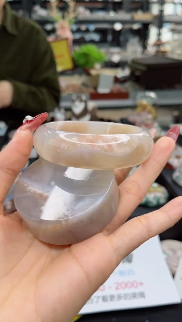 【闪购商品】石英质玉手镯未镶嵌61圈口（赠品镯心）1456320